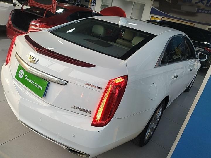 XTS 2017 28T Tech photo 6