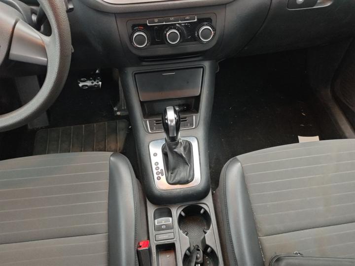Tiguan 2015 1.8TSI AT RWD photo 5