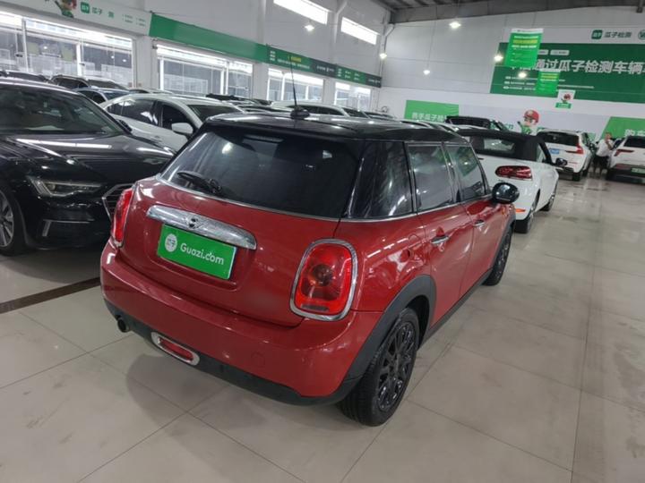 2016 1.5T COOPER 5-Door photo 4