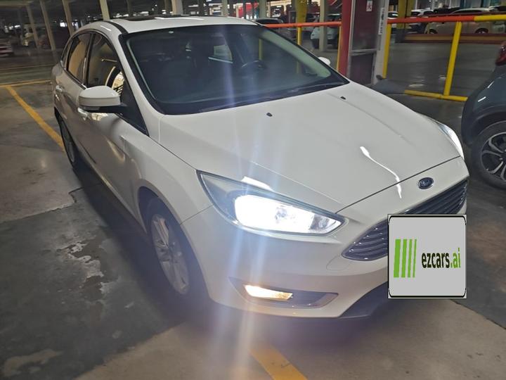 Focus 2015 Sedan 1.6L AT photo 3