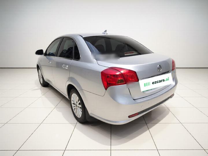 Excelle 2015 1.5L AT Classic photo 4