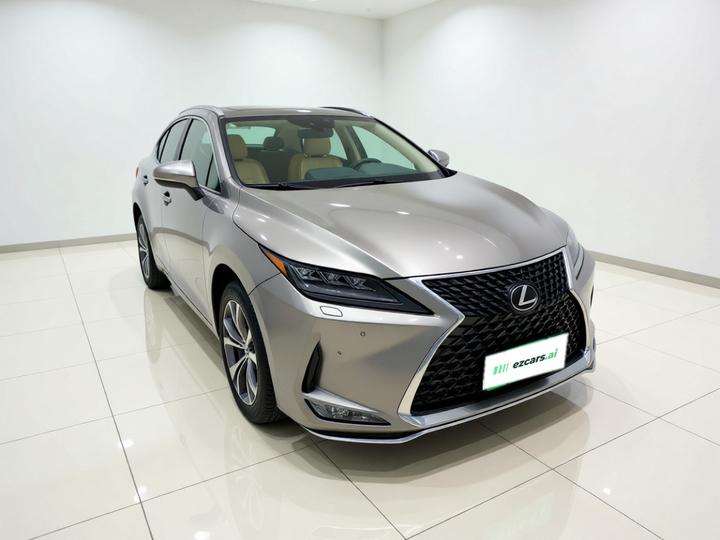 RX 2020 Facelift 300 AWD Elegant photo 3