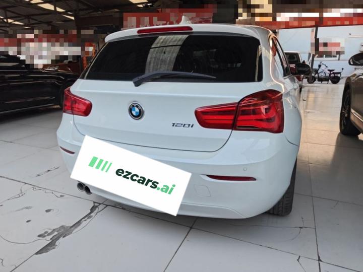 1 Series Imported 2016 120i Leading photo 5