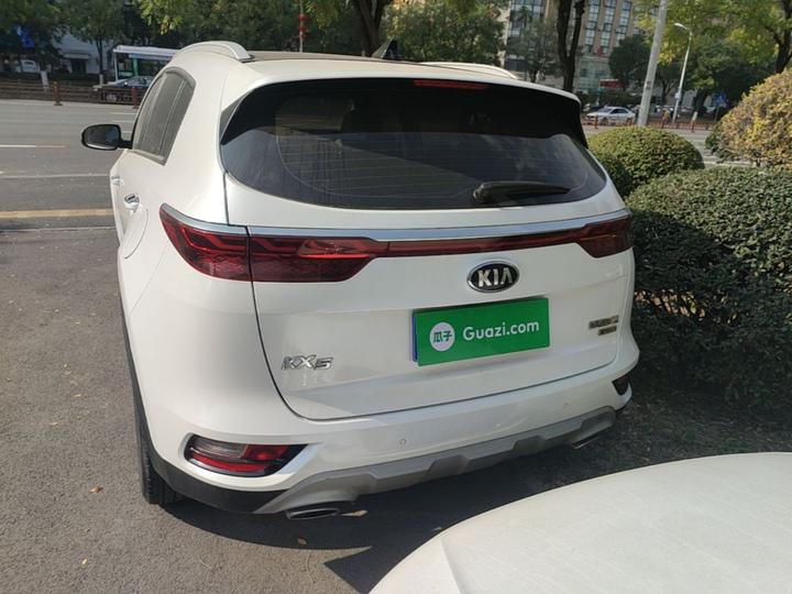 KX5 2019 1.6T AT RWD Luxury photo 3
