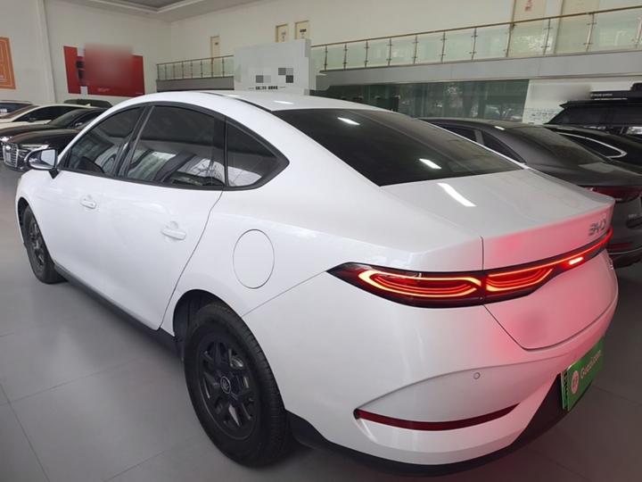 Qin PLUS 2025 DM-i ADAS 55KM Leading photo 4