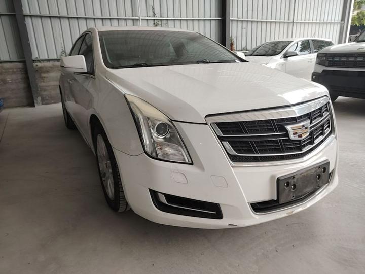 XTS 2016 28T Tech photo 3