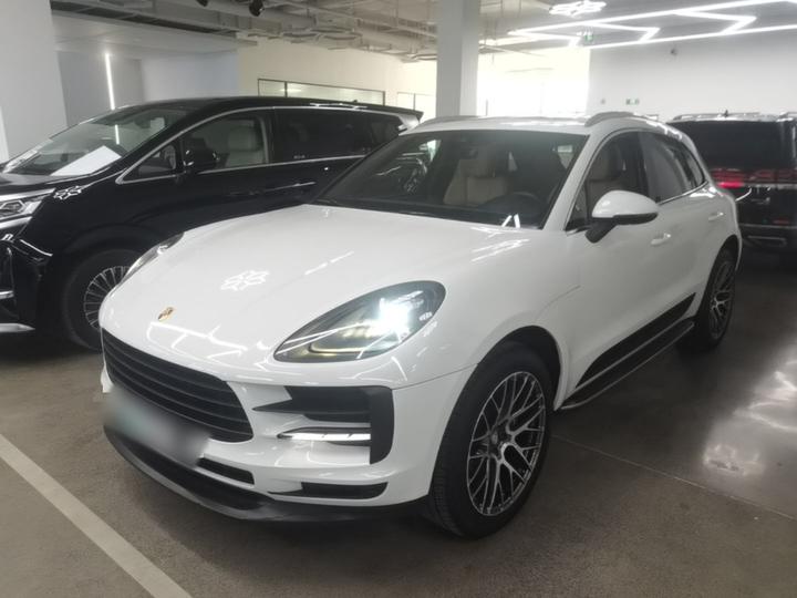 2018 Macan 2.0T