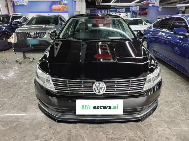 Lavida 2017 1.6L AT photo 2