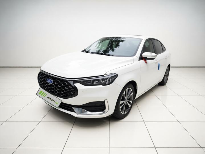Escort 2021 1.5L AT