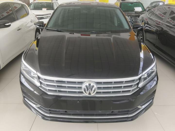Passat 2017 330TSI DSG photo 2