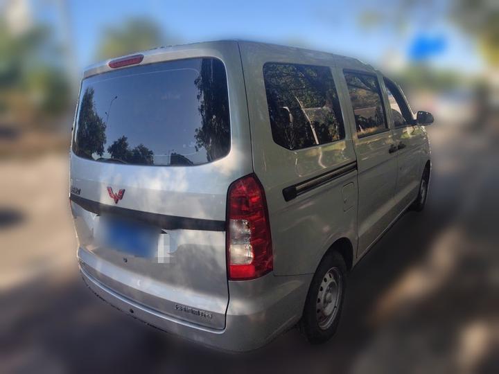 Wuling Hongguang V 2021 1.5L Facelift Energetic LAR photo 4