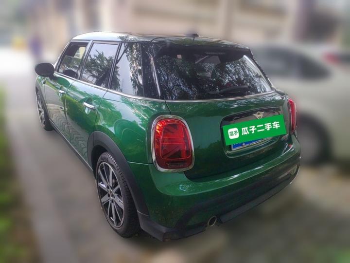 2022 1.5T COOPER 5-Door photo 4