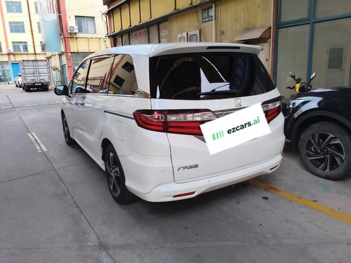 Odyssey 2015 Facelift 2.4L Smart photo 4