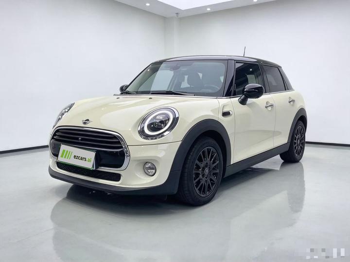 2019 1.5T COOPER Classic 5-Door