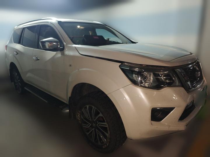 Terra 2018 2.5L AT AWD Luxury photo 3