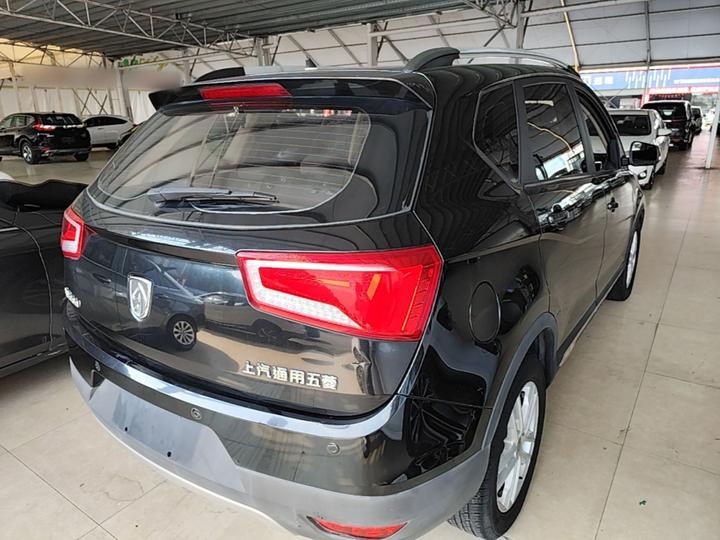560 2016 1.8L MT Comfort photo 6