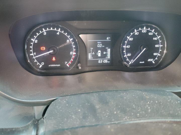 X70A 2018 1.5L MT Standard photo 6