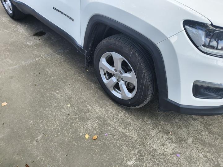 Compass 2017 200T AT photo 8