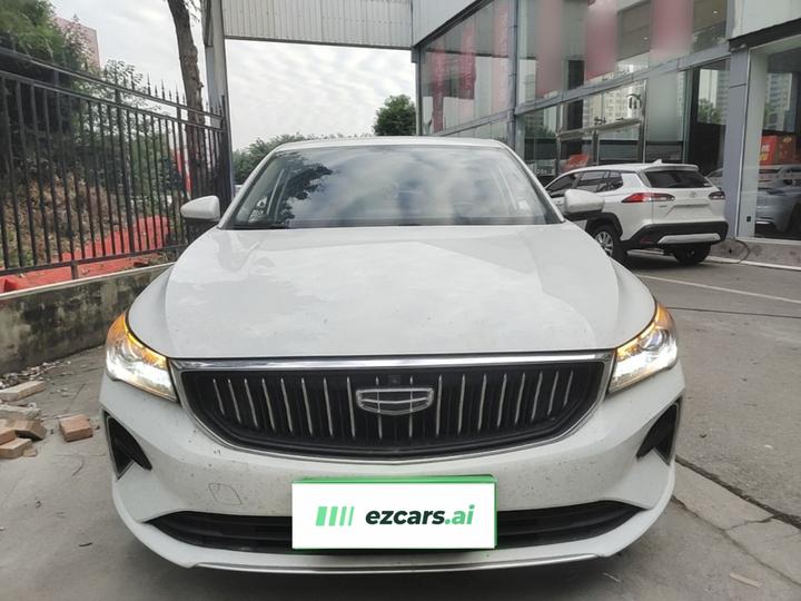 Emgrand 2022 4 1.5L CVT Premium photo 2