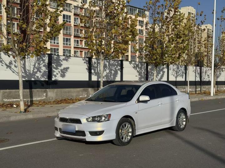 2011 1.8L CVT Luxury