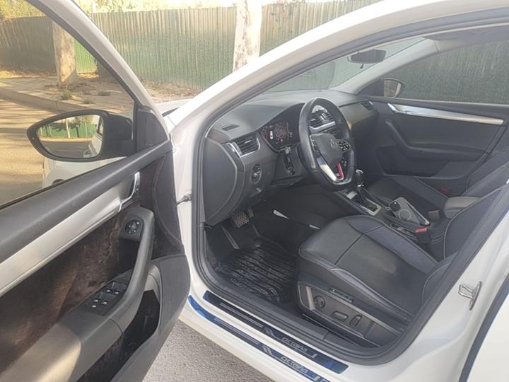 Octavia 2019 TSI280 DSG Luxury photo 3