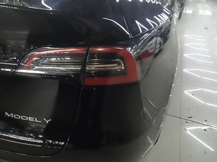 Model Y 2022 Facelift RWD photo 7