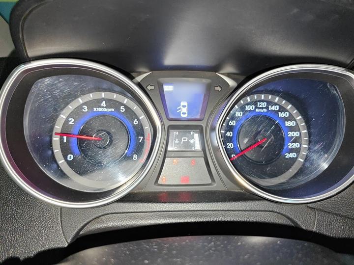 Elantra 2016 1.6L AT Premium photo 4