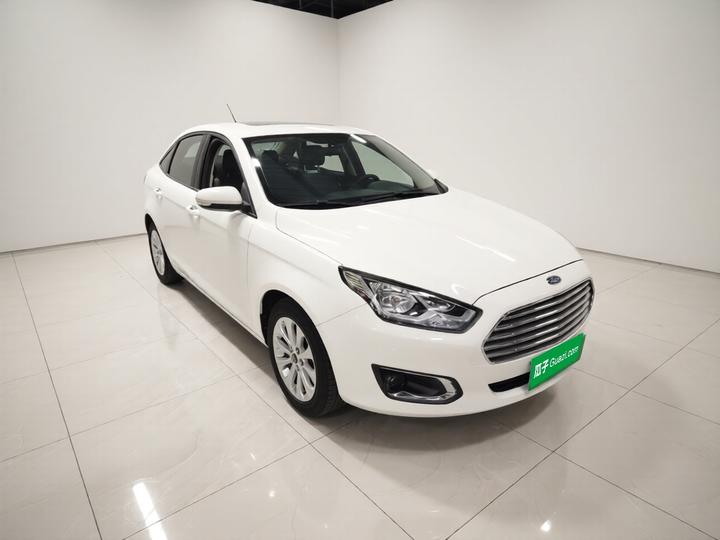 Escort 2015 1.5L AT Fashion photo 3
