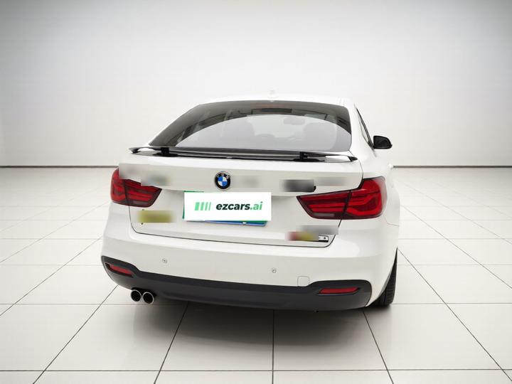 3 SeriesGT 2019 320i M Sport Package photo 5