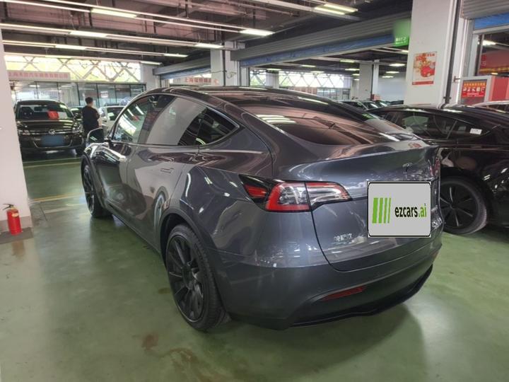 Model Y 2022 Facelift RWD photo 4