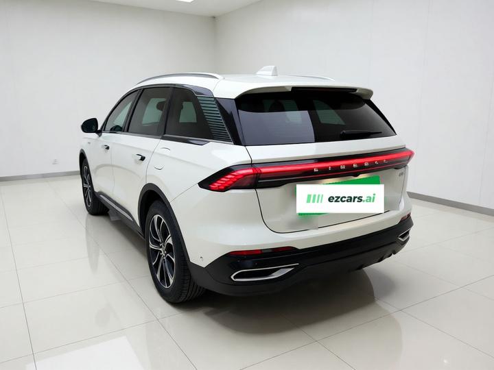 Nautilus 2023 2.0T AWD photo 4