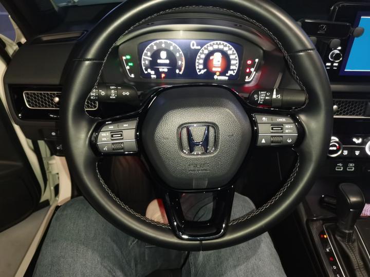 Civic 2022 240TURBO CVT photo 3