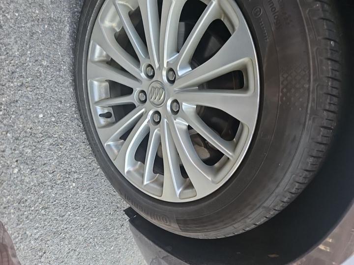 LaCrosse 2016 Facelift 28T Elite photo 8