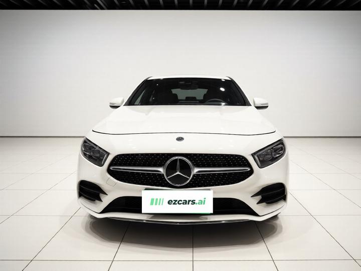 A-Class 2019 A 200 L photo 2