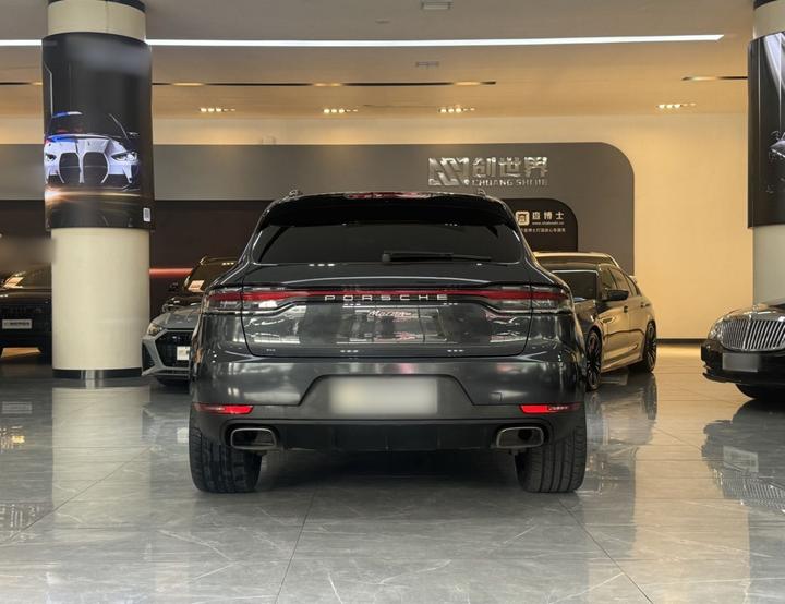 2018 Macan 2.0T photo 4