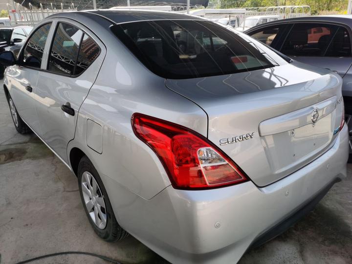 2015 1.5XE CVT Comfort photo 4