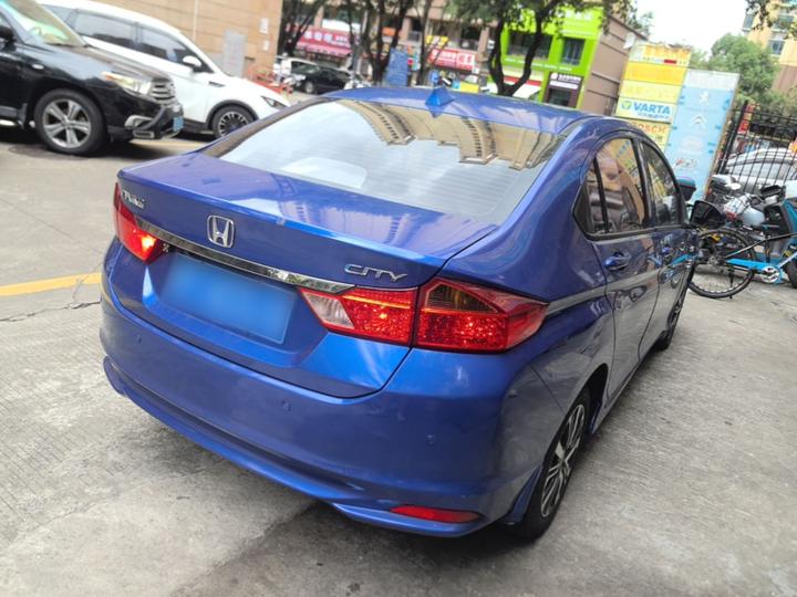 2018 1.5L CVT photo 6