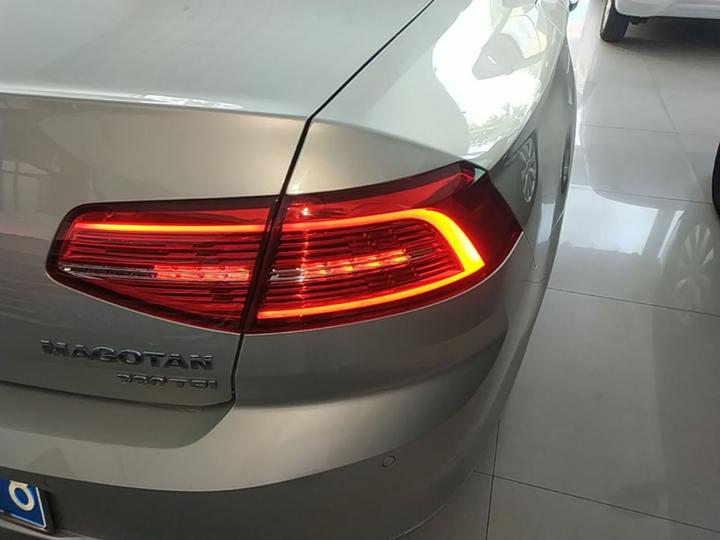 Magotan 2018 330TSI DSG Leading photo 7