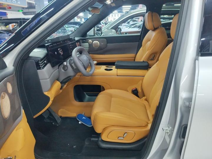 IM Motors LS8 2026 52 Max+ 6-Seater photo 6