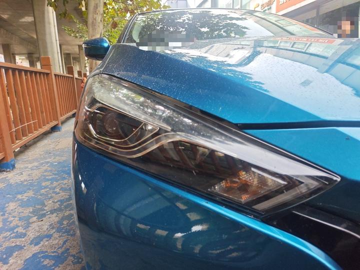 2016 1.6L CVT photo 7