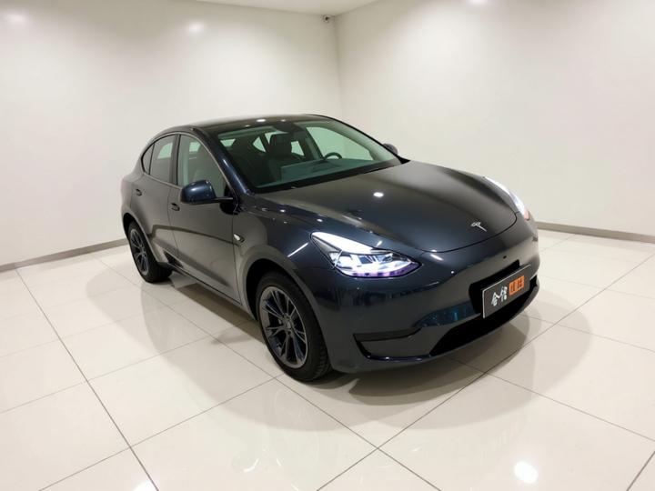 Model Y 2024 RWD photo 3