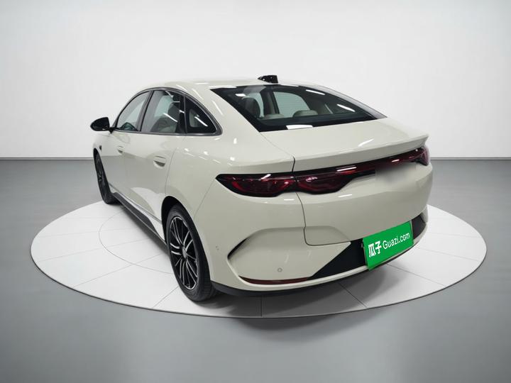 Qin L 2025 EV 545KM Excellence photo 4