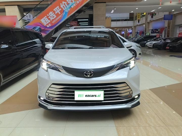 Sienna 2024 2.5L Hybrid Comfort photo 2