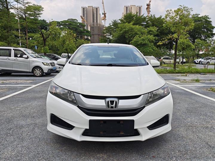 2017 1.5L CVT Elite photo 2