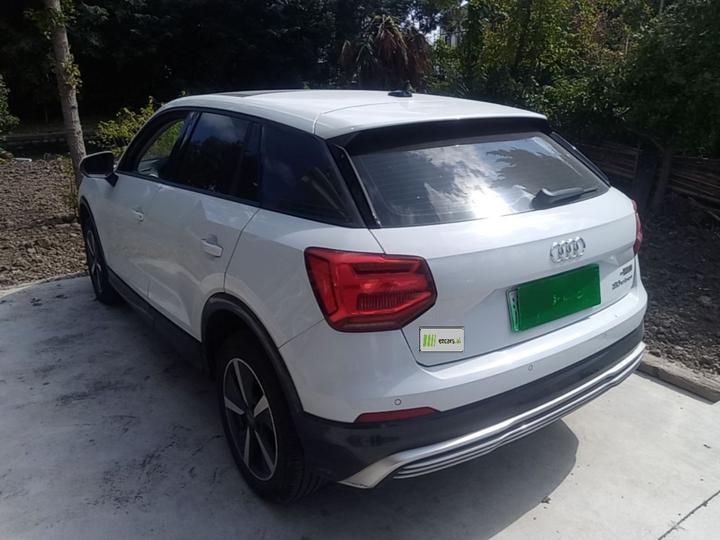 Q2L e-tron 2019 Q2L e-tron EV photo 4