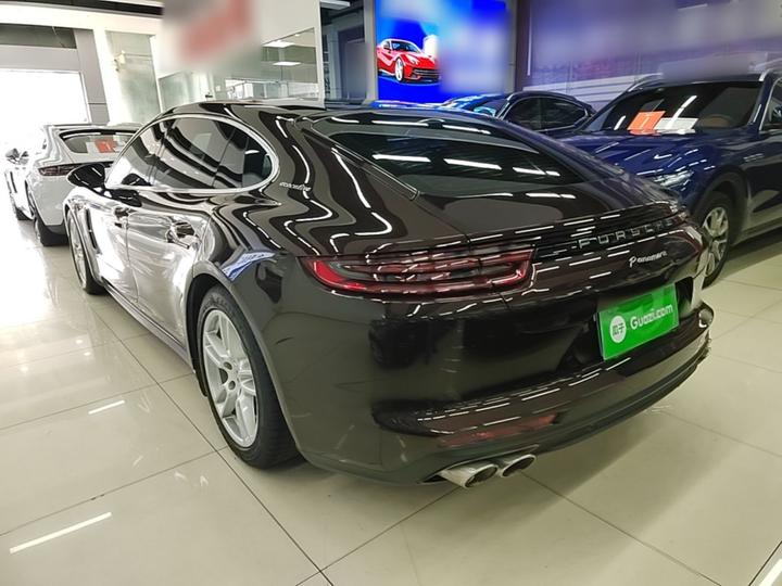 2017 Panamera Executive Extended 3.0T photo 4