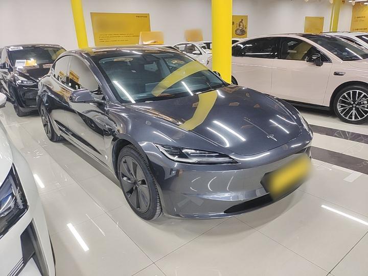 Model 3 2023 RWD photo 3