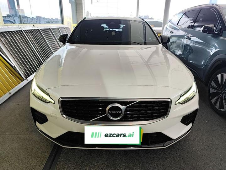 V60 2020 T5 Sport photo 2