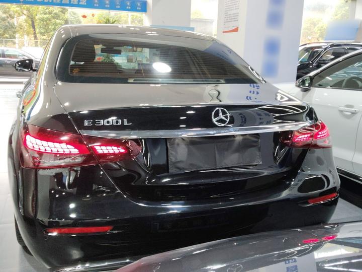 E-Class 2023 E 300 L Luxury photo 3