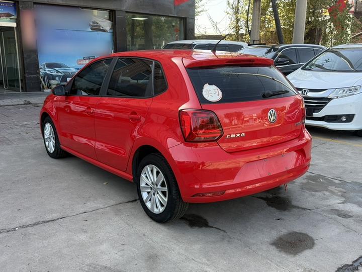 Polo 2014 1.4L AT Comfort photo 4